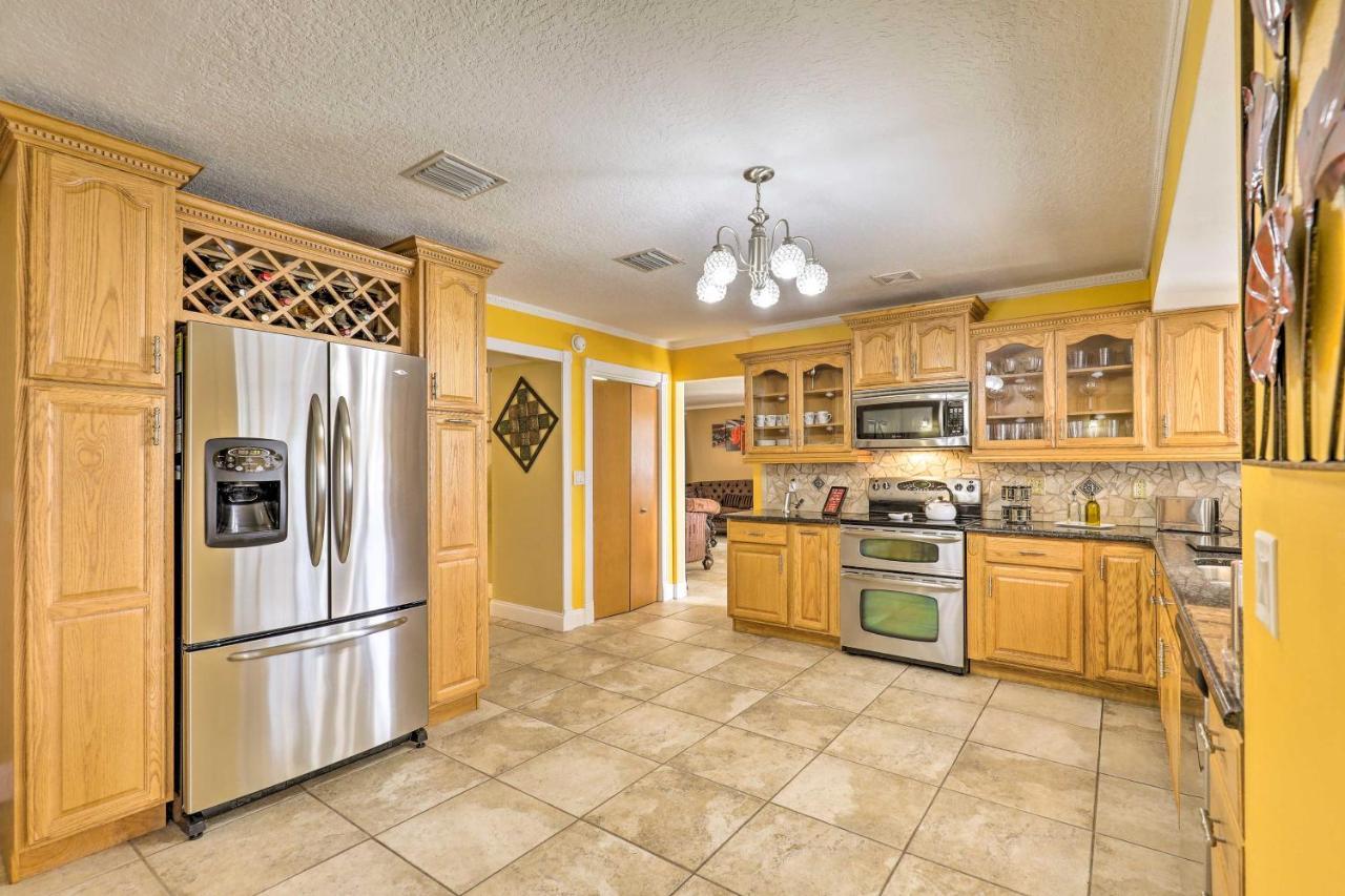 Cozy Home In Heart Of Tampa With Lanai And Pool! Extérieur photo