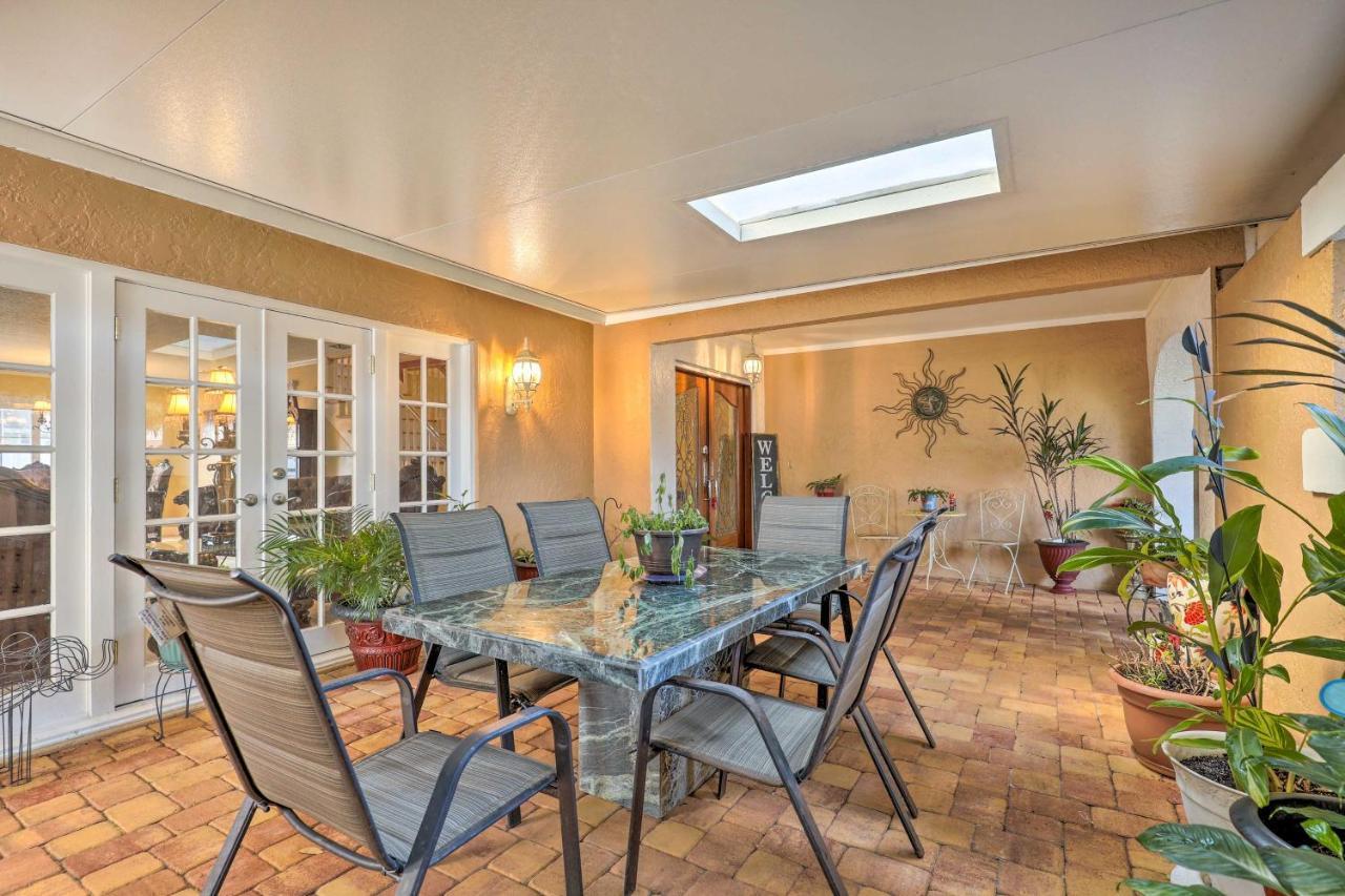 Cozy Home In Heart Of Tampa With Lanai And Pool! Extérieur photo